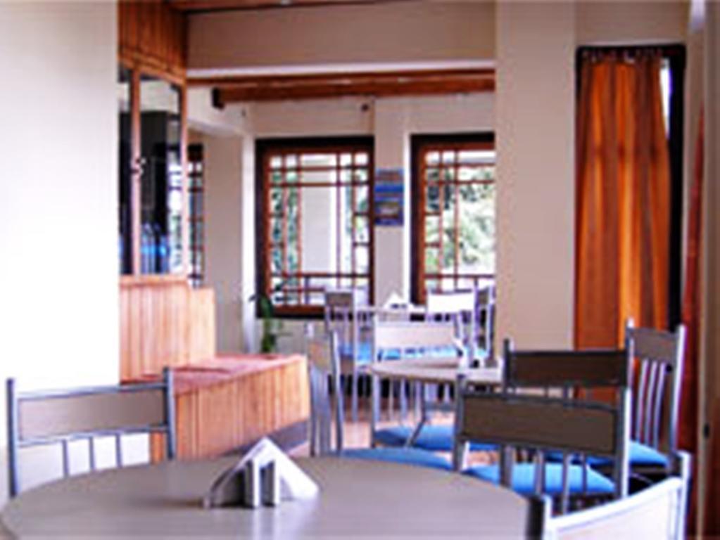 Broadway Hotel Darjeeling  Exterior photo