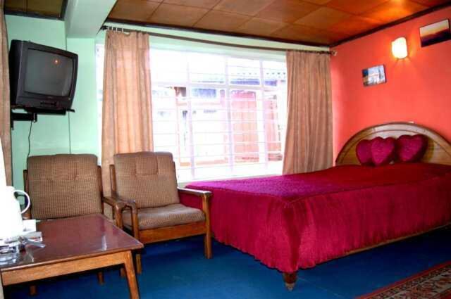 Broadway Hotel Darjeeling  Room photo