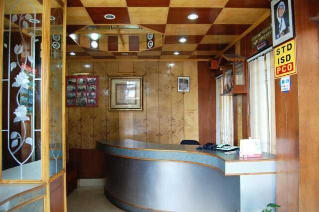 Broadway Hotel Darjeeling  Exterior photo