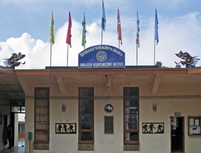 Broadway Hotel Darjeeling  Exterior photo