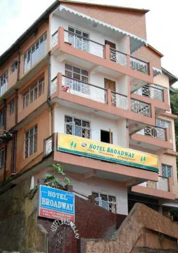 Broadway Hotel Darjeeling  Exterior photo